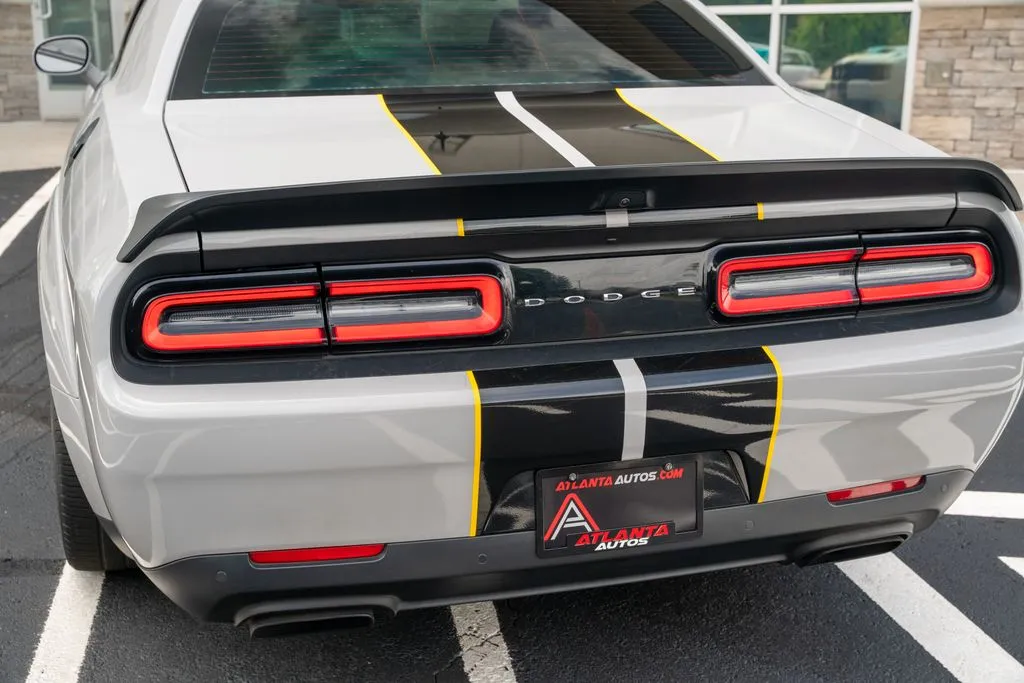 2021 Dodge Challenger SRT - Photo 18