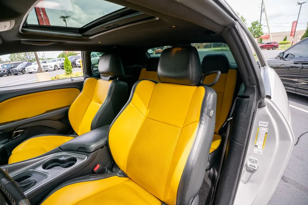 2021 Dodge Challenger SRT - Photo 32