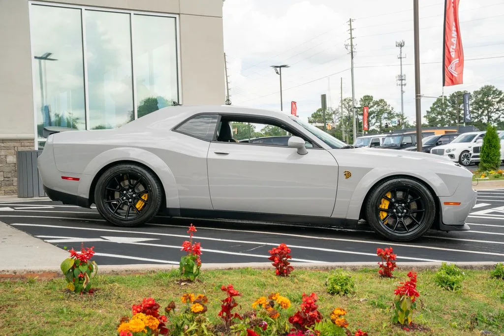 2021 Dodge Challenger SRT - Photo 12