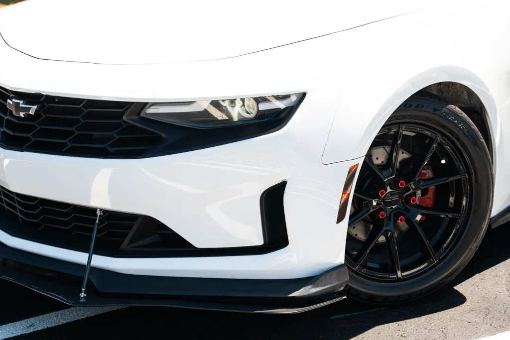 Chevrolet Camaro photo 3