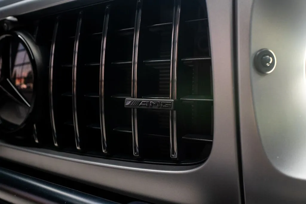 Mercedes-Benz G-Class photo 9