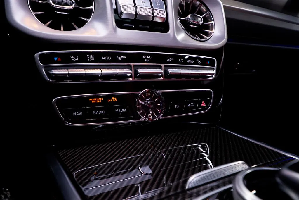Mercedes-Benz G-Class photo 46