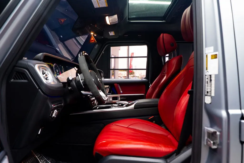Mercedes-Benz G-Class photo 32