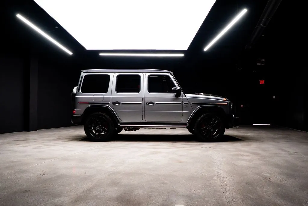 Mercedes-Benz G-Class photo 12