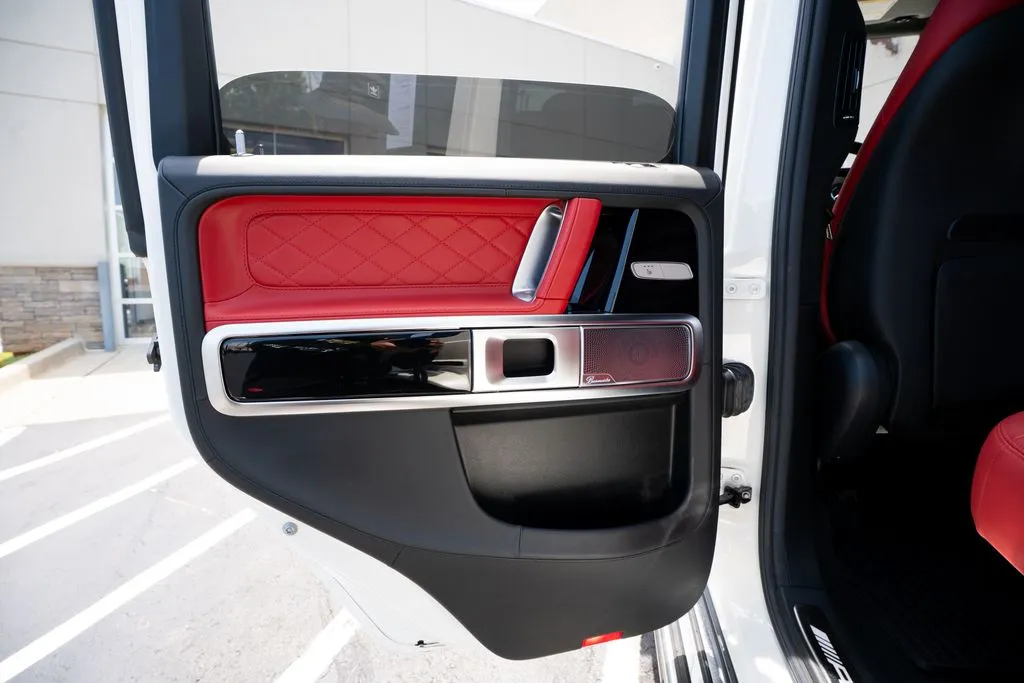 Mercedes-Benz G-Class photo 44