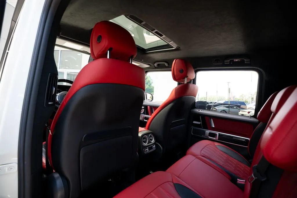 Mercedes-Benz G-Class photo 46