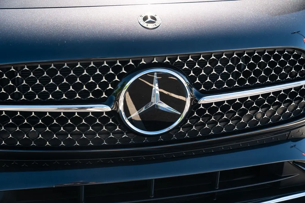Mercedes-Benz CLE photo 6