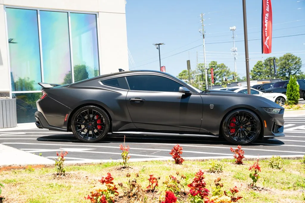 Ford Mustang photo 12