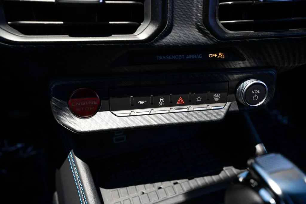 Ford Mustang photo 44