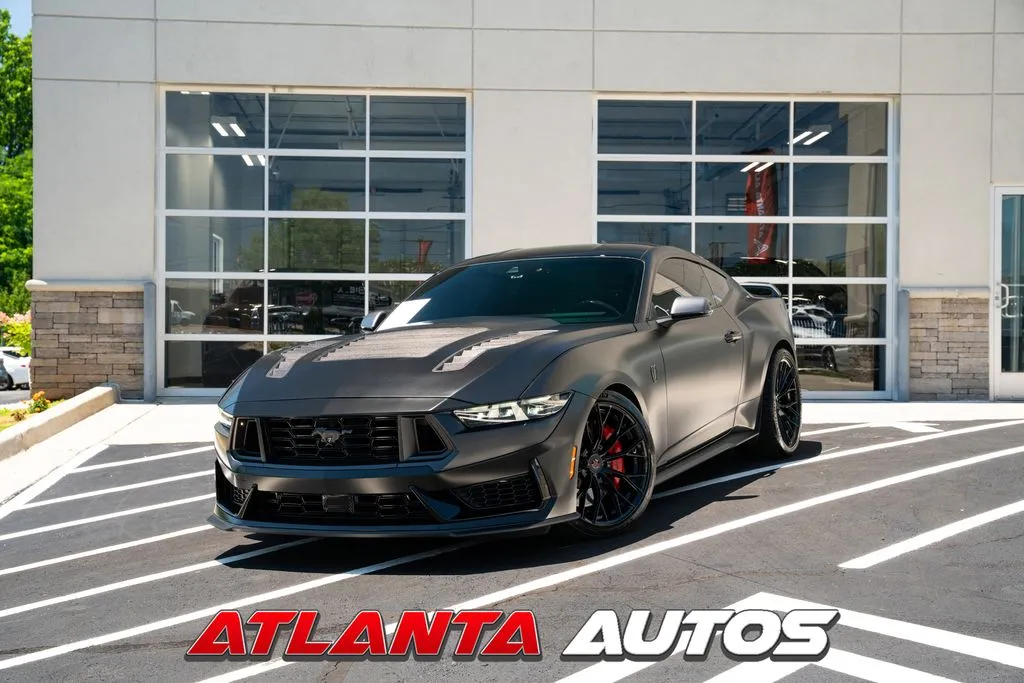 2024 Ford Mustang Dark Horse's photo