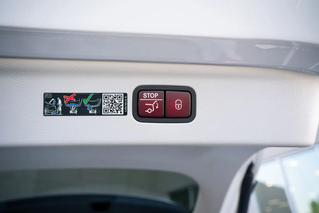 Mercedes-Benz EQE photo 53