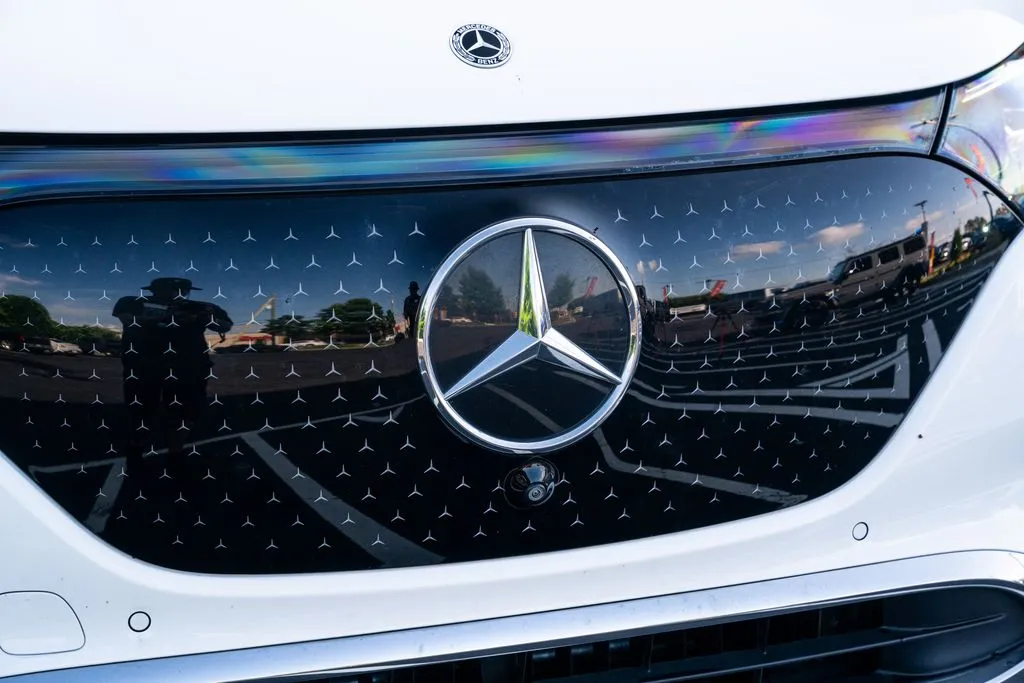 Mercedes-Benz EQE photo 6