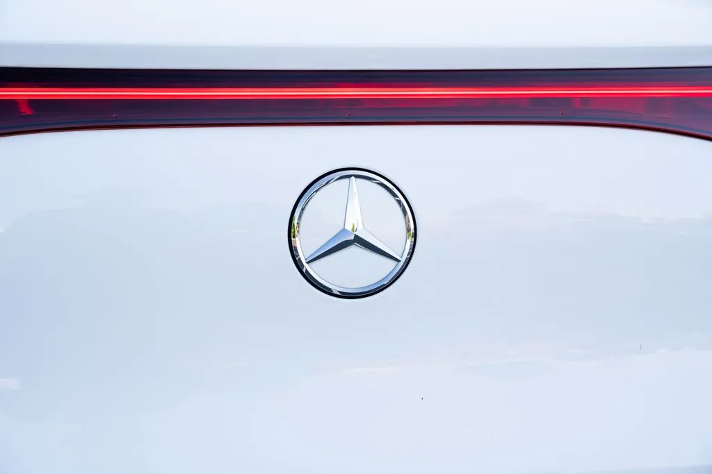 Mercedes-Benz EQE photo 18