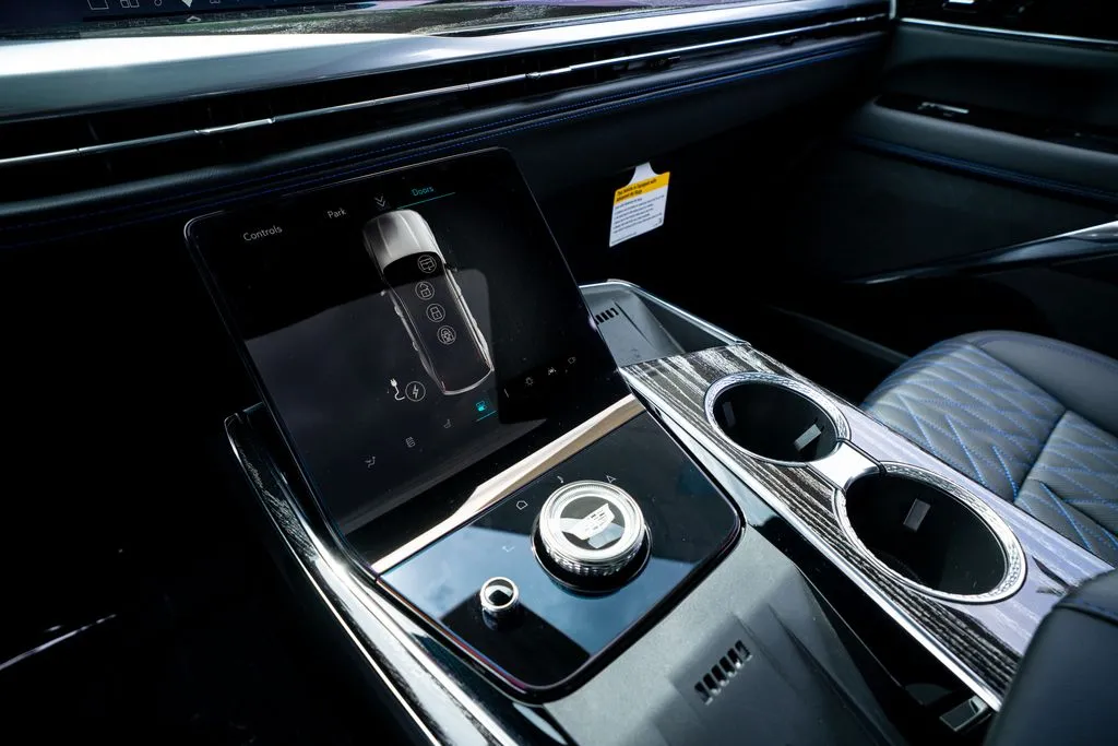 Cadillac Escalade IQ photo 37