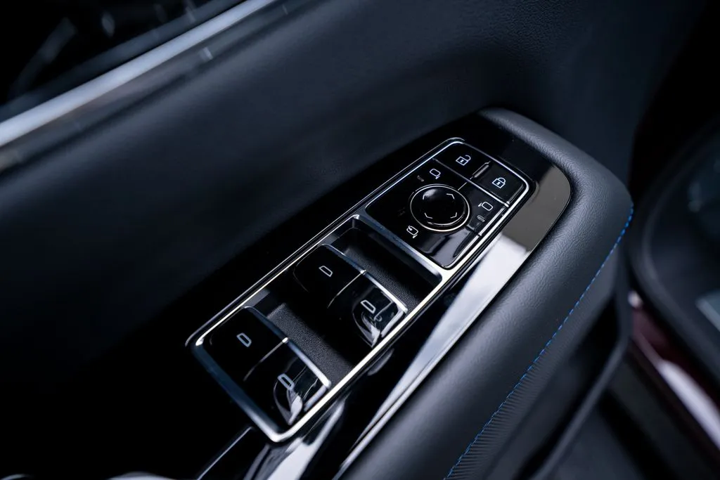 Cadillac Escalade IQ photo 25