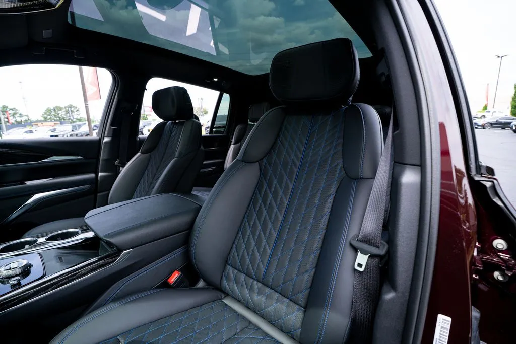 Cadillac Escalade IQ photo 28