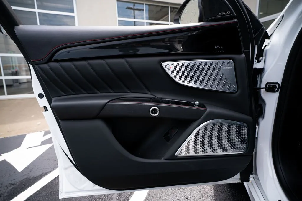 Maserati Grecale photo 28