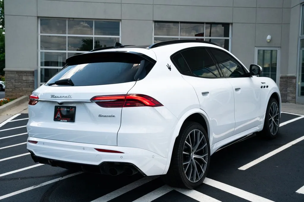 Maserati Grecale photo 14