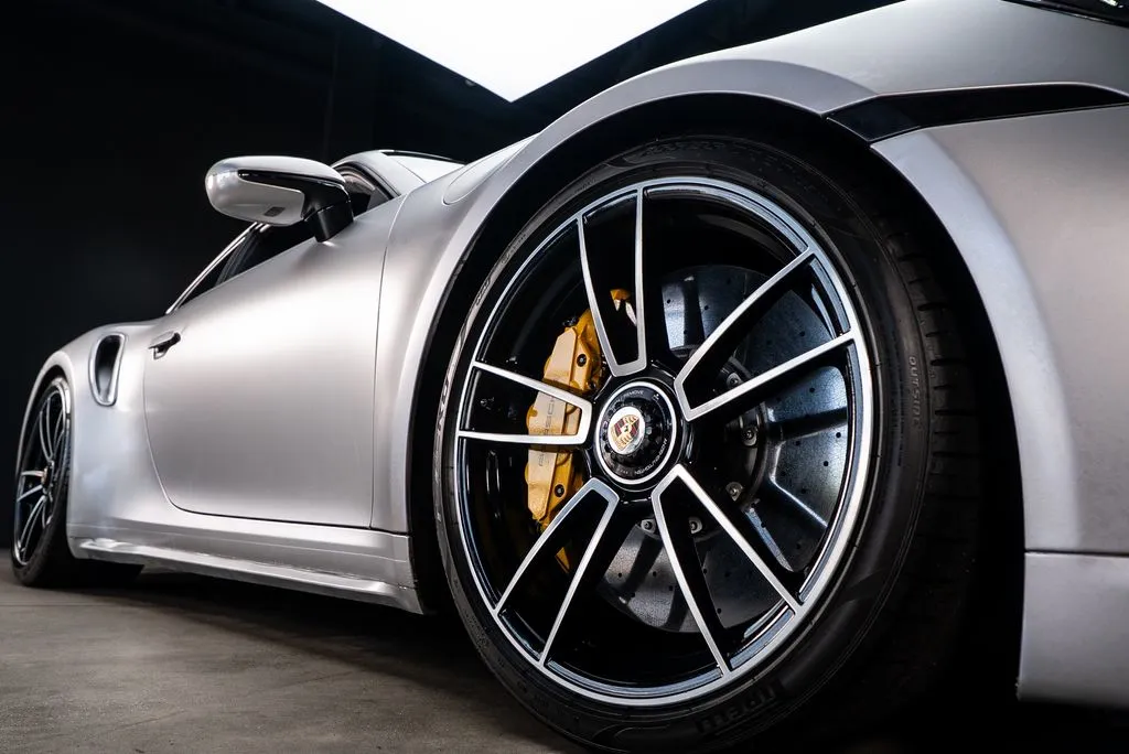 Porsche 911 photo 18