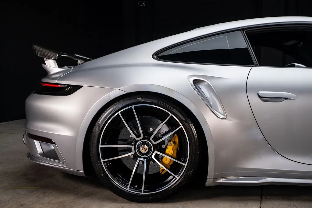 Porsche 911 photo 23