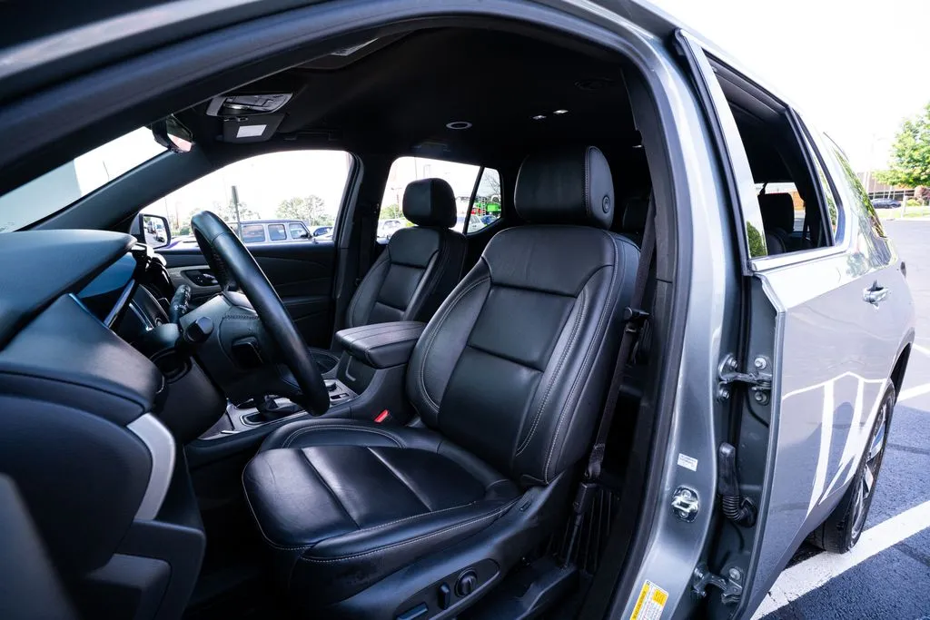 Chevrolet Traverse photo 32