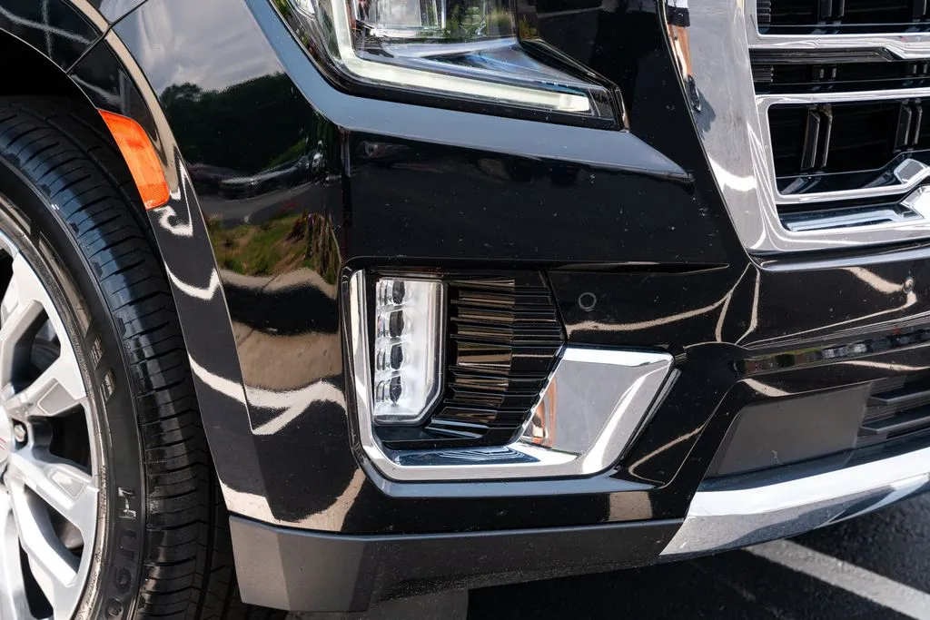 GMC Yukon photo 9