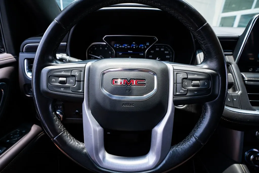 GMC Yukon photo 36