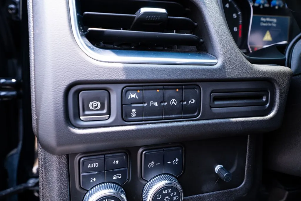 GMC Yukon photo 32