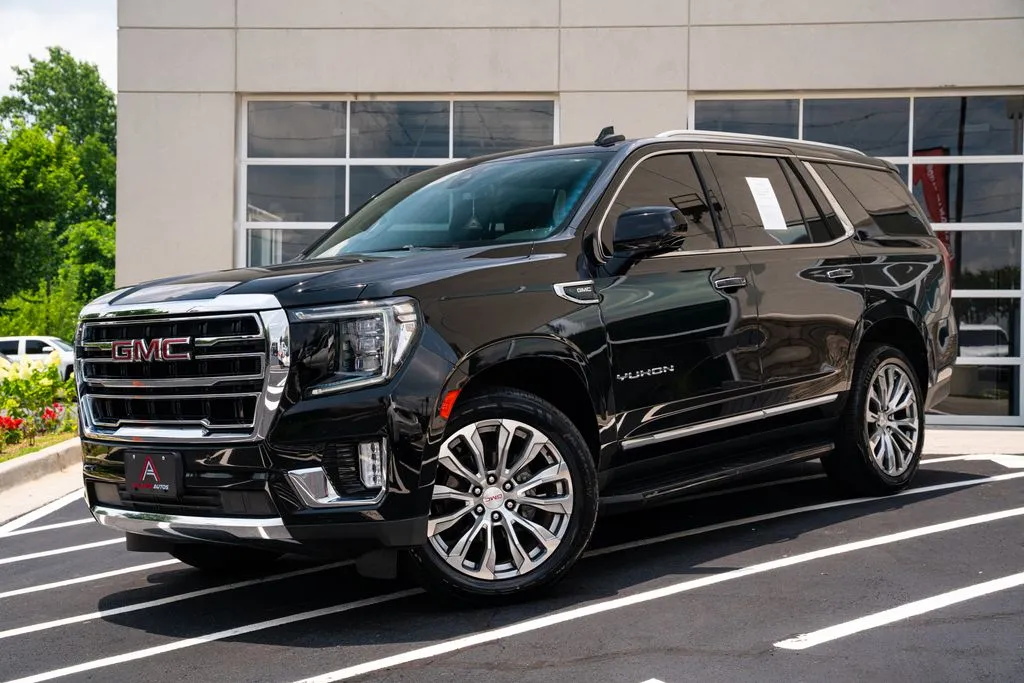 GMC Yukon photo 2