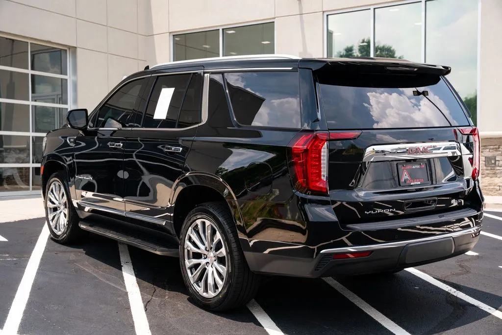 GMC Yukon photo 17