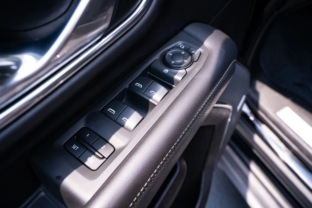 GMC Yukon photo 29
