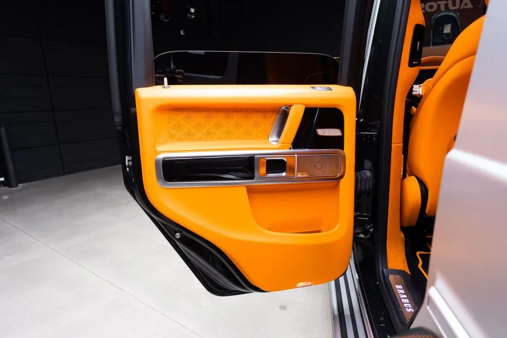 Mercedes-Benz G-Class photo 52