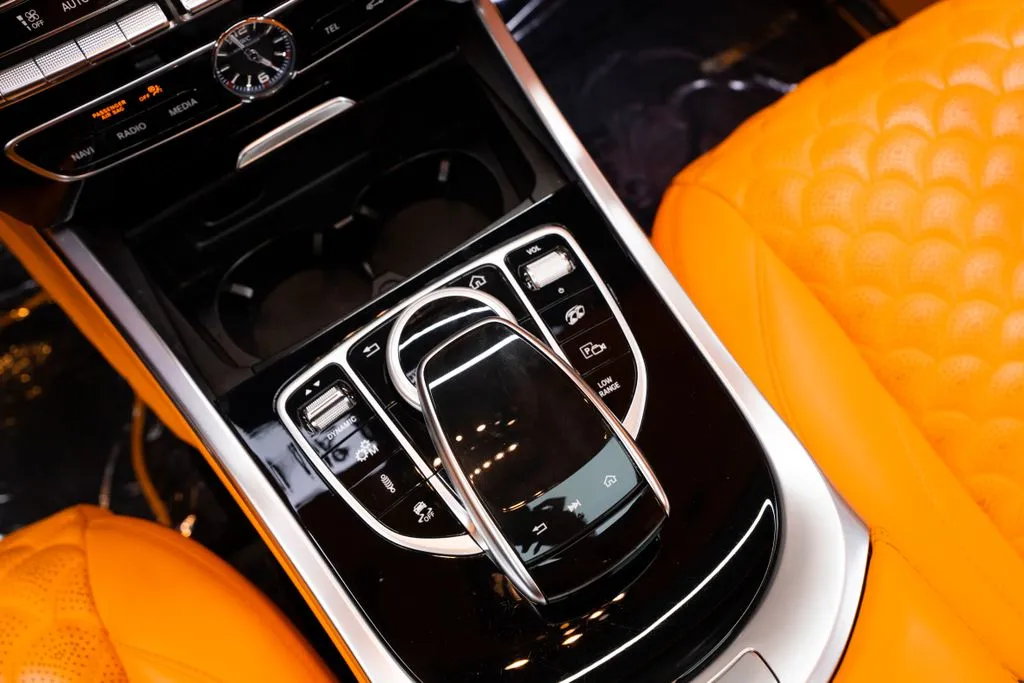 Mercedes-Benz G-Class photo 41