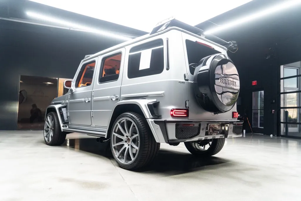 Mercedes-Benz G-Class photo 25