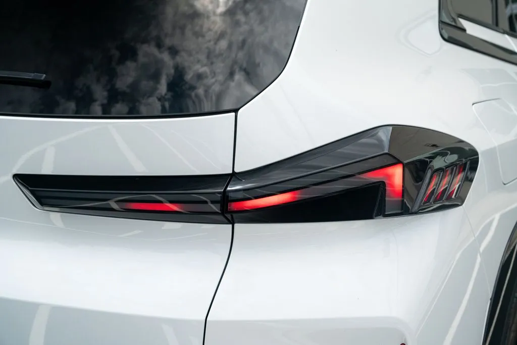 BMW XM photo 15