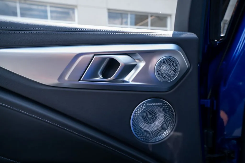 BMW XM photo 44