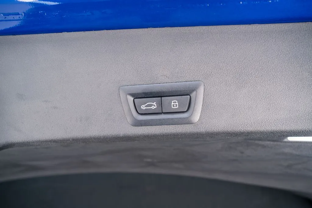 BMW XM photo 52