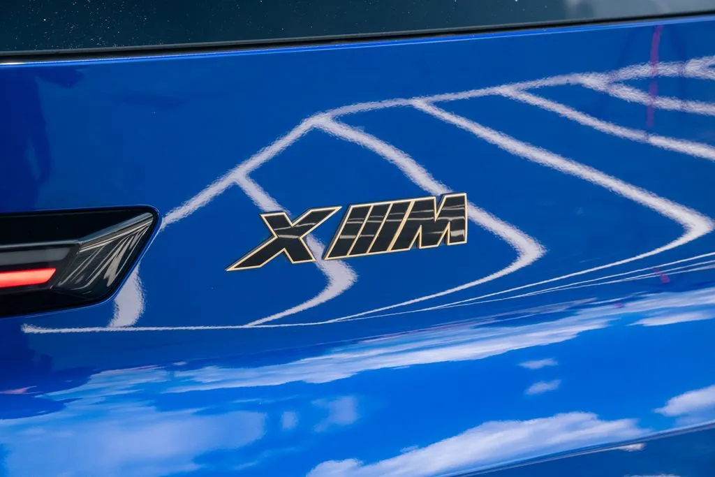 BMW XM photo 19