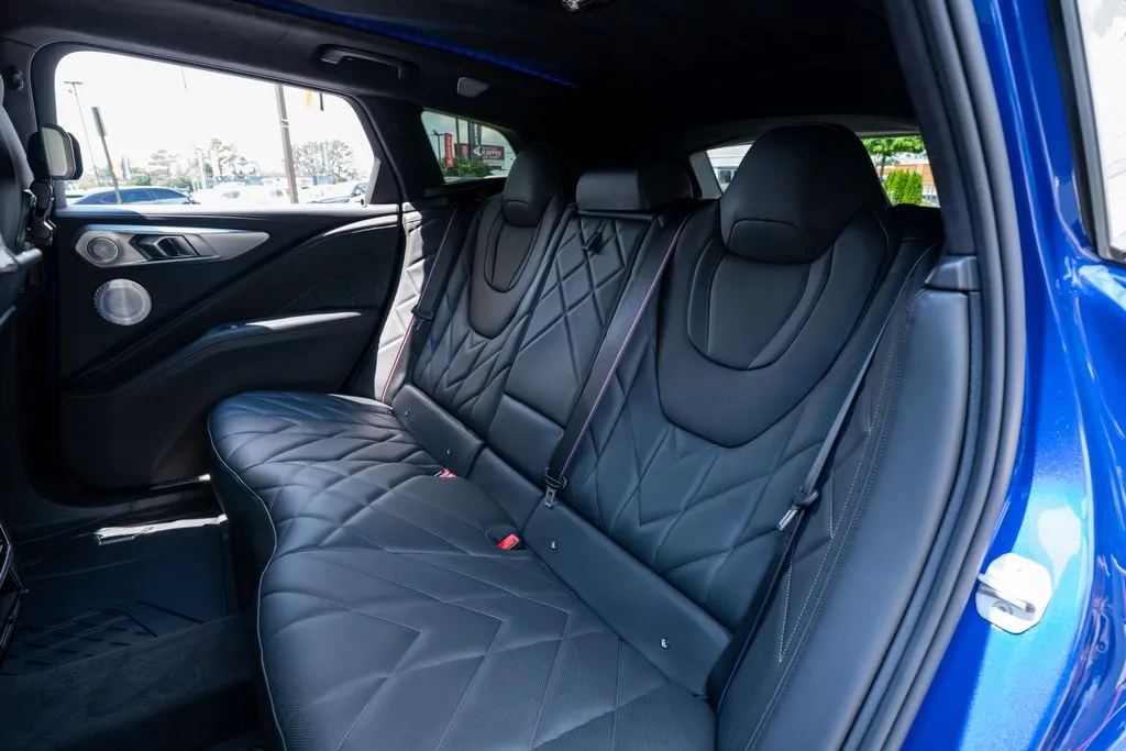 BMW XM photo 47