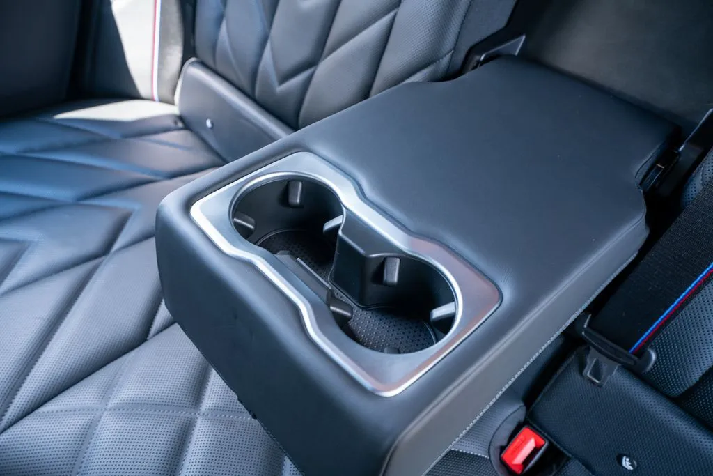 BMW XM photo 48