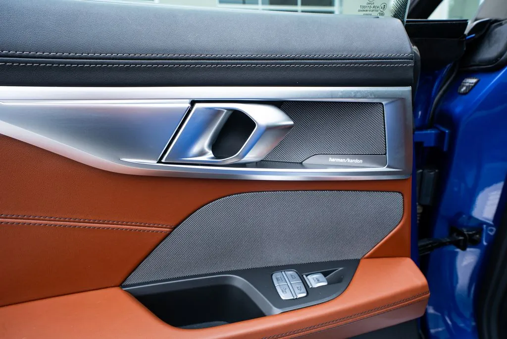 BMW 8 Series photo 46
