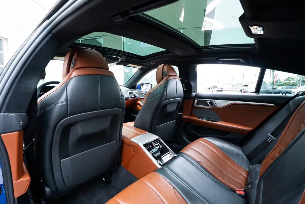 BMW 8 Series photo 47