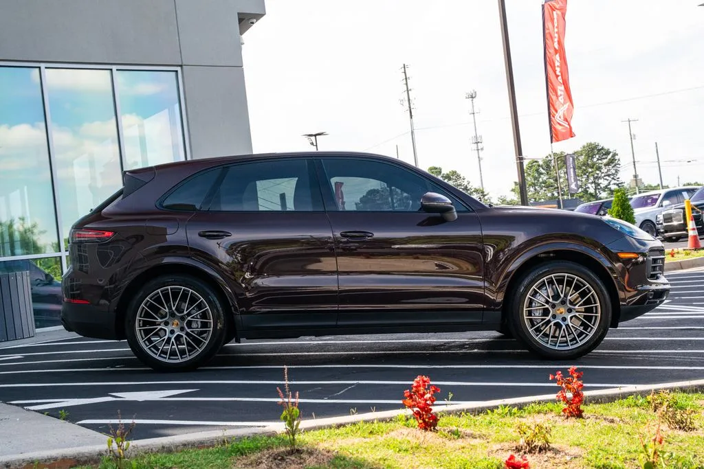 Porsche Cayenne photo 11
