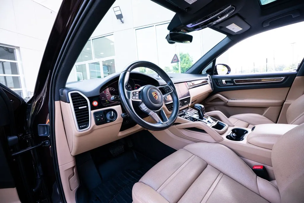 Porsche Cayenne photo 28