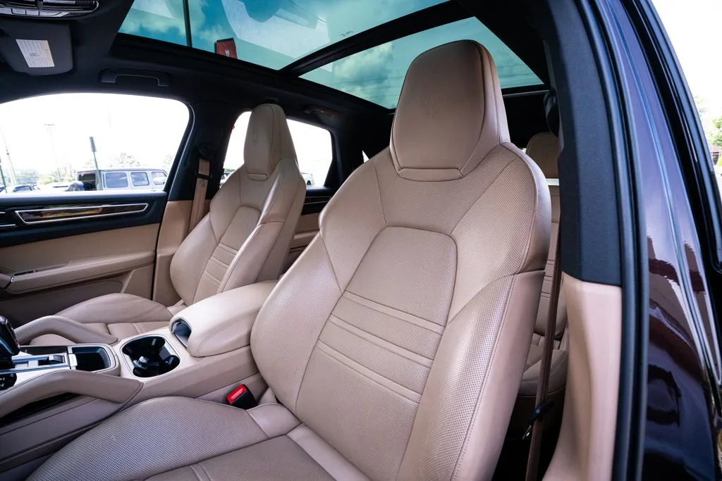 Porsche Cayenne photo 31