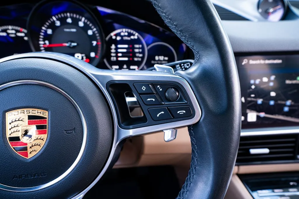 Porsche Cayenne photo 35