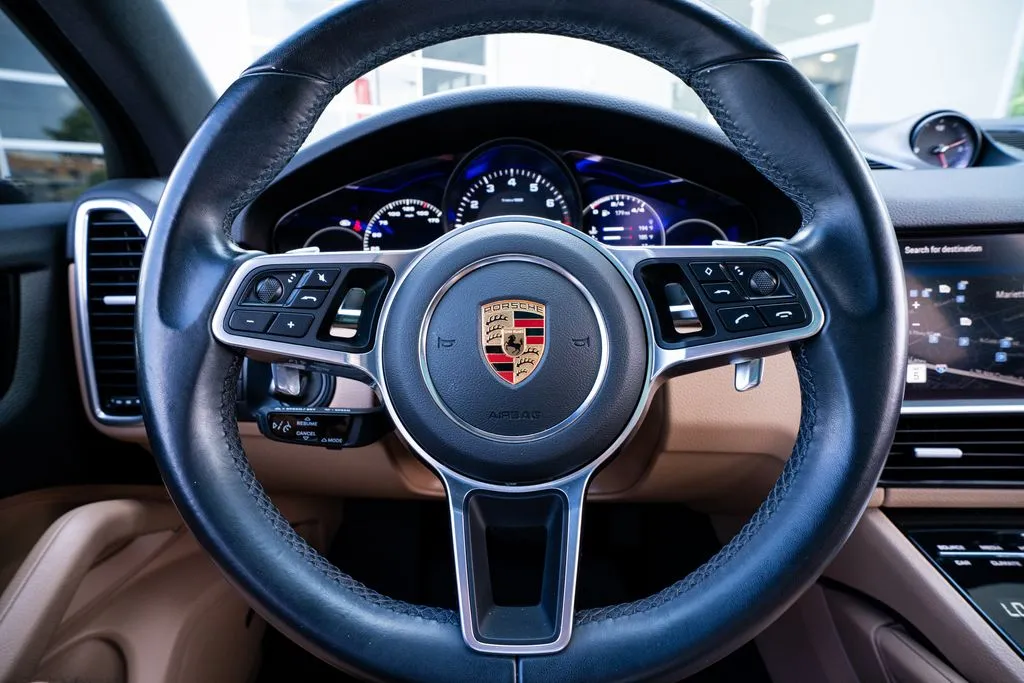 Porsche Cayenne photo 33