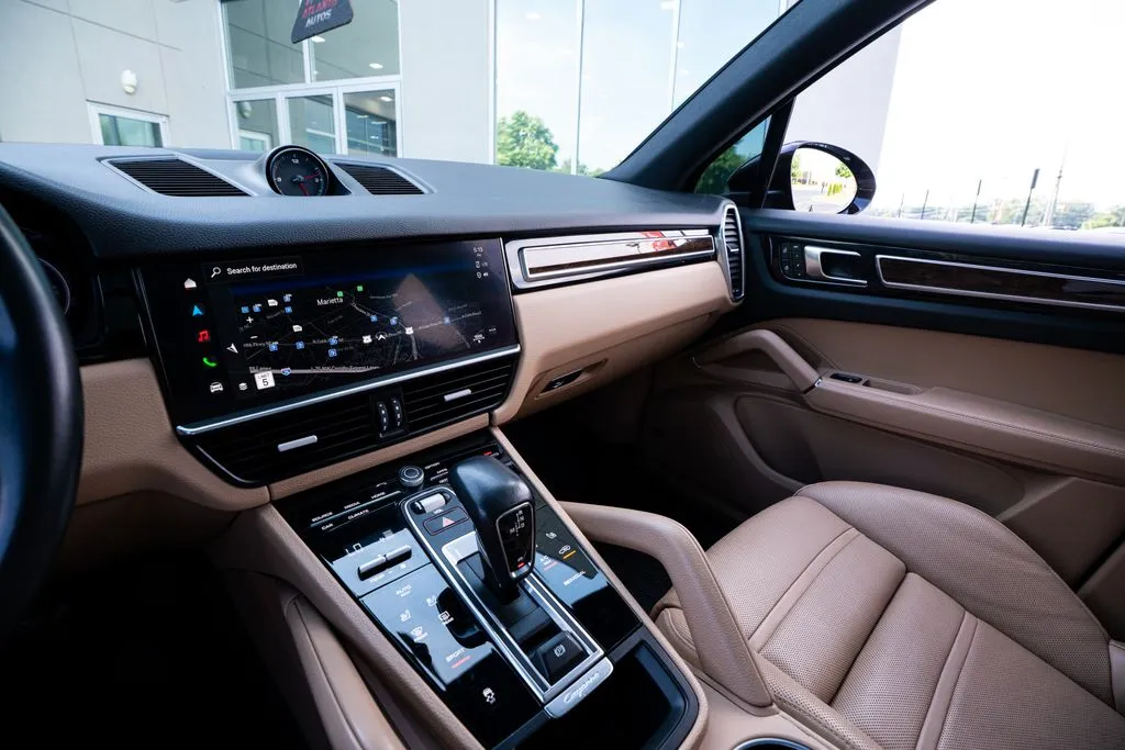Porsche Cayenne photo 37