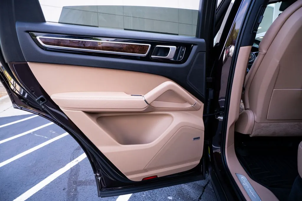 Porsche Cayenne photo 43