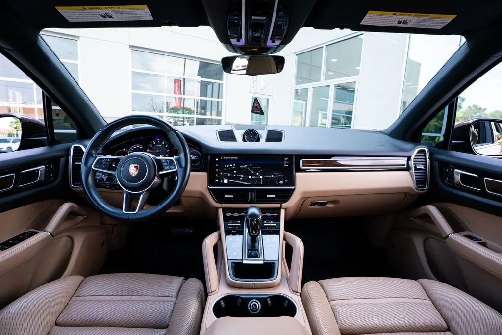 Porsche Cayenne photo 48